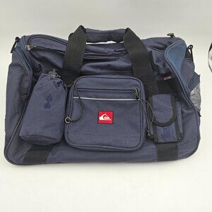 Quick Silver Duffle Bag with Water Bottle Excellent Condition